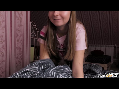 ❤️ Blondie zuigt haar BFF's diep en krijgt Cum in haar mond ☑ Sex video at nl.rexporn-com.ru