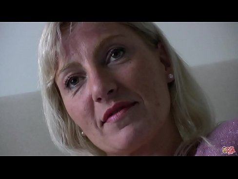 ❤️ De moeder die we allemaal neukten... Dame, gedraag je! ☑ Sex video at nl.rexporn-com.ru